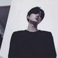 帅气男生头像阳光