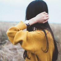 2022唯美海边女生背影头像