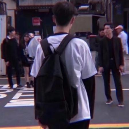 超级好看的背影头像男