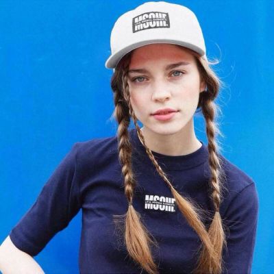 最新款头像气质女