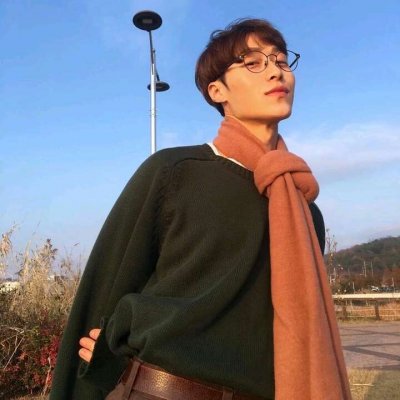 男生头像阳光帅气干净