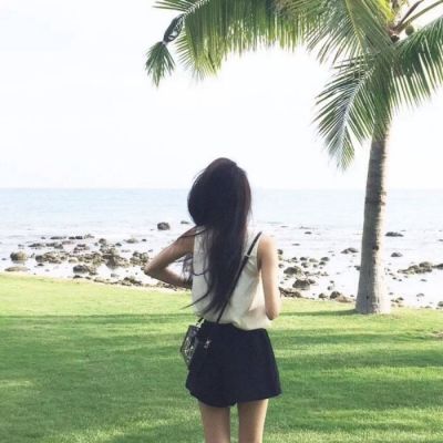 海边日落头像女生背影