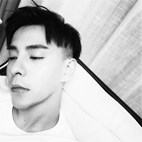 头像简约男专用