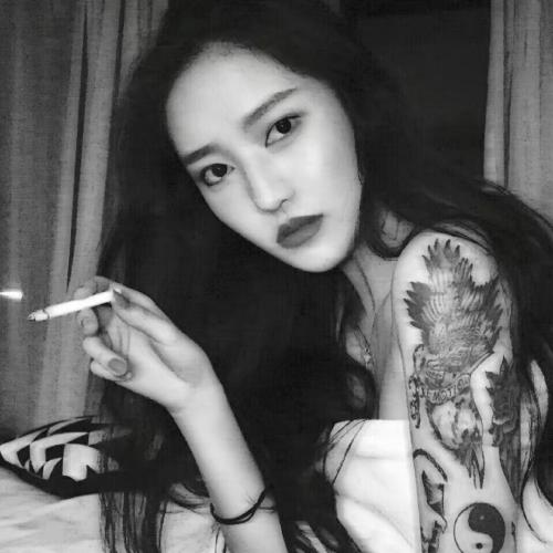 网名女生霸气冷酷好听头像