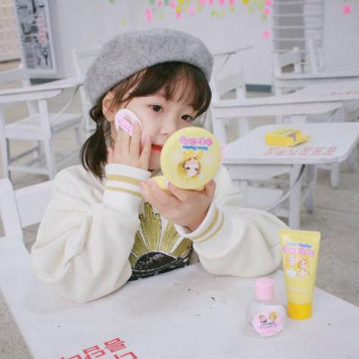 治愈笑容头像女