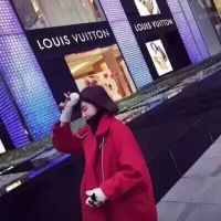 吸引人专用撩人头像女人