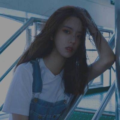 微信女头像高冷又霸气