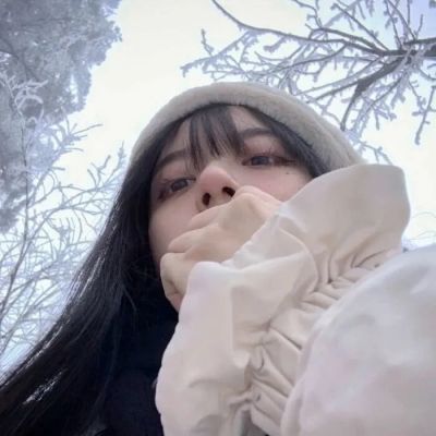 水墨头像简单干净