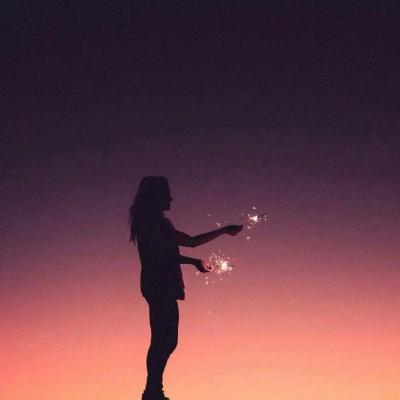 微信头像背影女海边