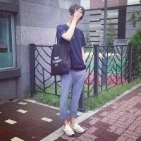 男生头像白色系