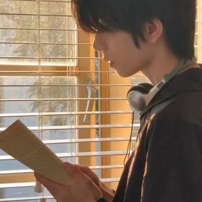2023新款头像男高清