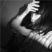 qq头像女生手机遮脸高清