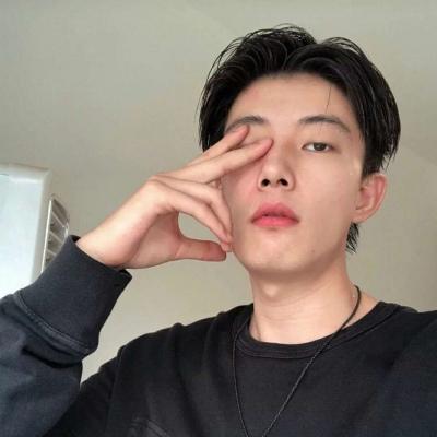 微信头像ins高级质感男不露脸