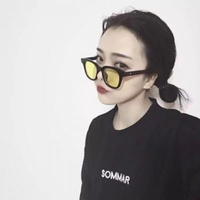 2个字形容孤独的网名