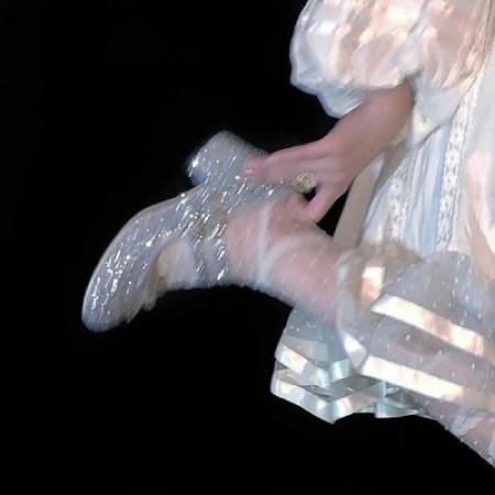 女生头像ins高级质感对镜拍部位