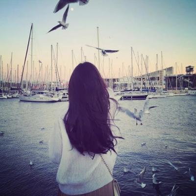 高清头像女生背影