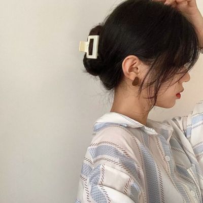 头像女可爱小清新真人遮脸