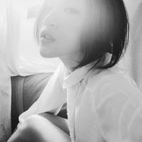 黑白个性女头像