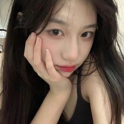 简单干净的头像女