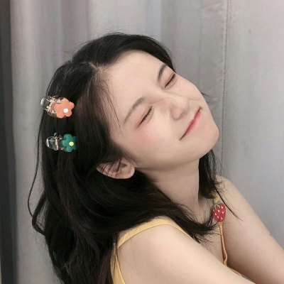 可爱头像真人不露脸女