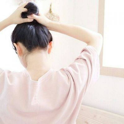 头像女生简单气质2023背景