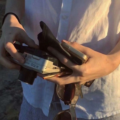 头像ins高级质感男简约