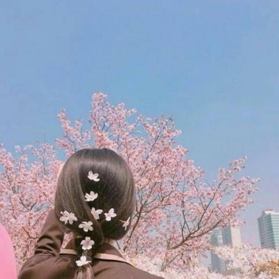 吸引人又带财的女头像好运背影