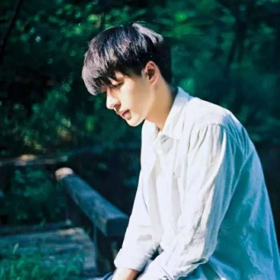 头像男生真人 帅气 高冷