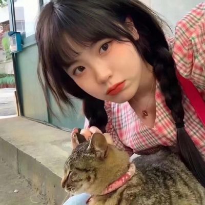 抖音很火的头像女