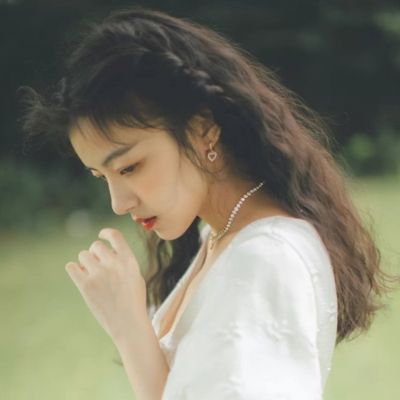 头像女干净温柔