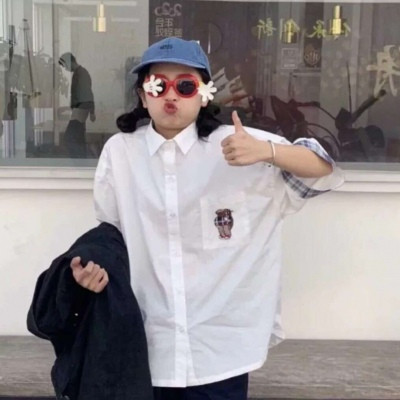 搞怪女生头像沙雕