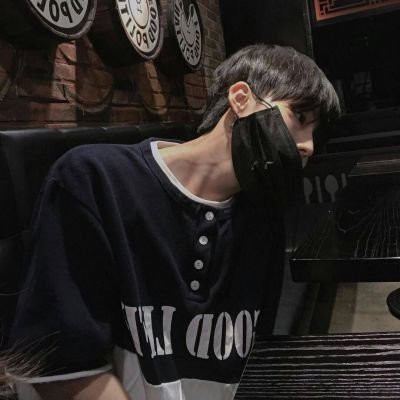 好看头像阳光男