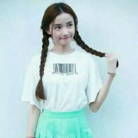 女生头像侧脸高马尾