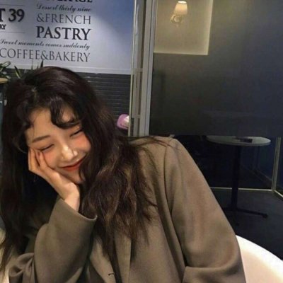 头像女可爱小清新侧脸阳光