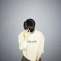 男性头像成熟 男生伤感