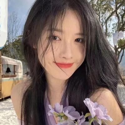 超级仙气干净的头像