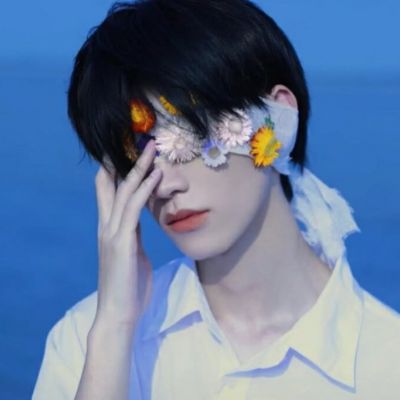 蓝色系ins头像男