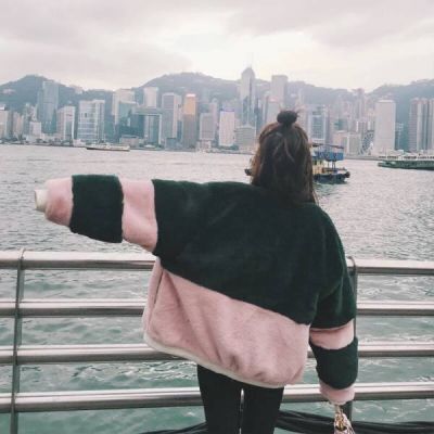 好看的头像图片女背影