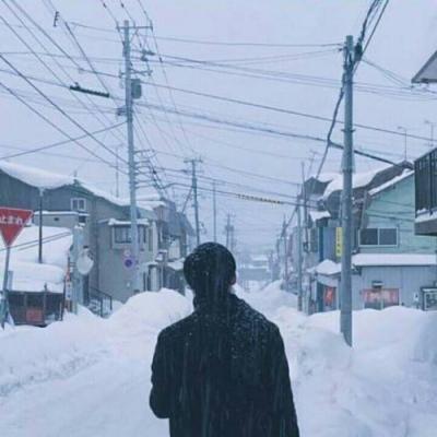 男生头像伤感背影