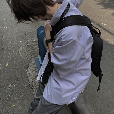 2023年好看的气质头像男