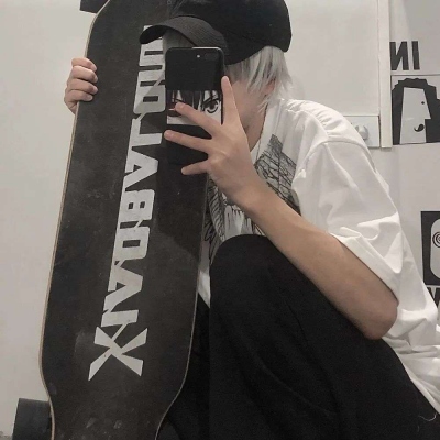 头像男简约干净
