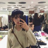 短发女生头像 小清新