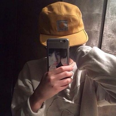 头像高冷霸气男真人