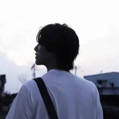 小众头像ins高级质感男
