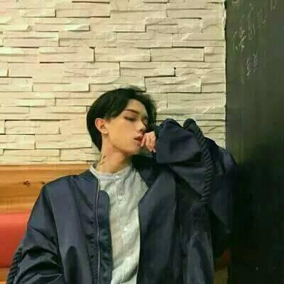 好看的qq头像男生阳光