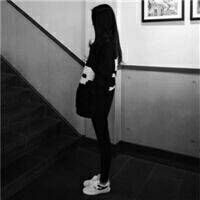 暖色调的治愈系头像女