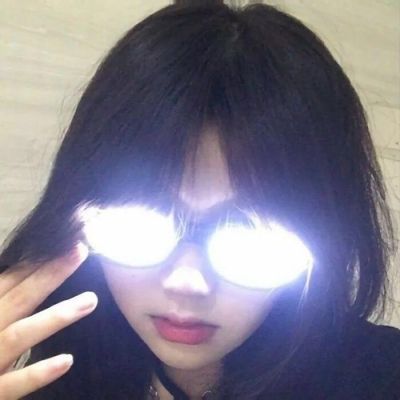 帅气头像冷酷女