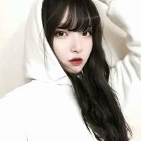 干净的头像女 白色