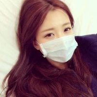 恐怖头像女生带血吓人微笑