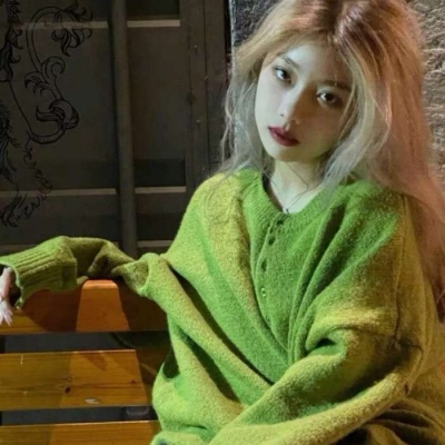 休闲头像女生简单气质